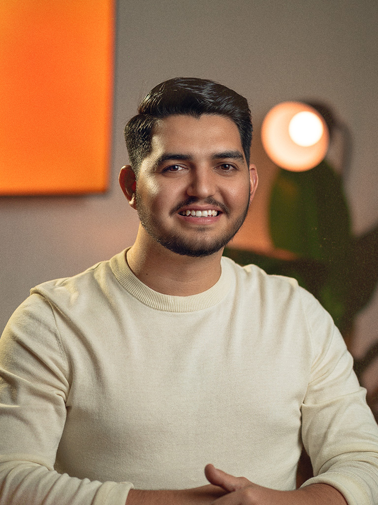 Santiago Corona — Filmed Studio